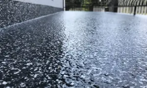 Jak wyrównać balkon pod żywicę - skuteczne metody i materiały