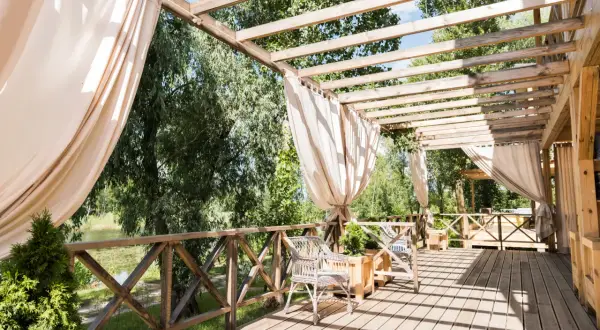 Jak zrobić balkon drewniany - krok po kroku bez zbędnych błędów