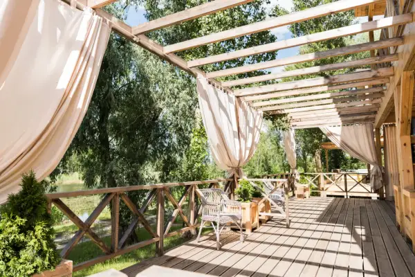 Jak zrobić balkon drewniany - krok po kroku bez zbędnych błędów