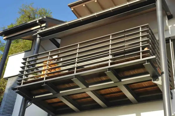 Czym wyrównać balkon? Najlepsze materiały i metody na równość